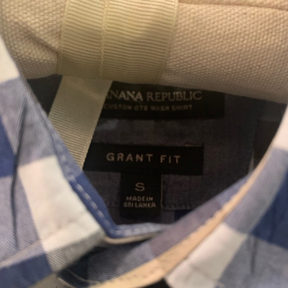 Banana Republic Mens Checkered Button Down Shirt - Picture 2 of 2